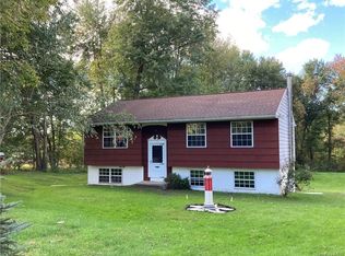 7 Michelle Dr, Gardiner, NY 12525