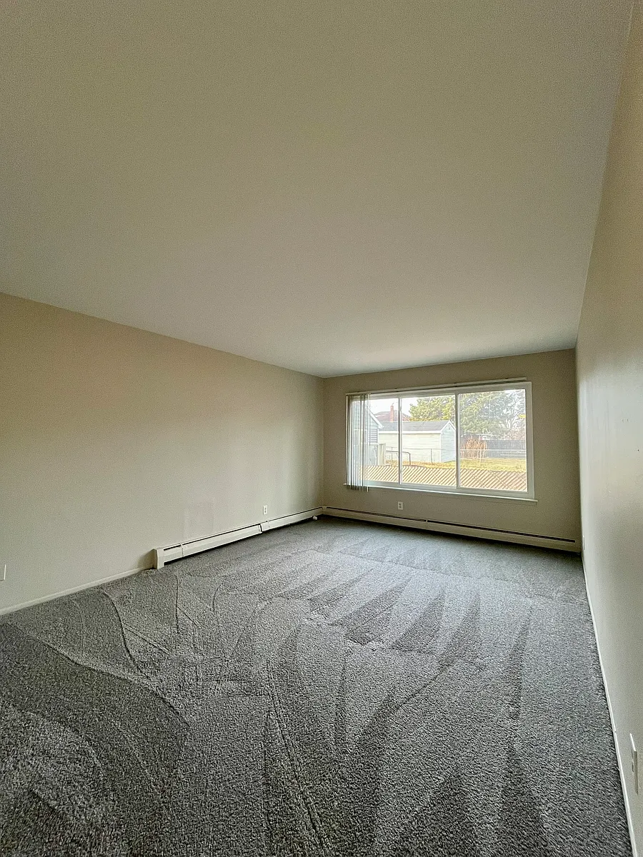 Building Photo - 1213 Sycamore St #106