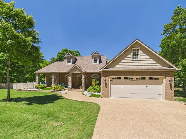 731 Pebblecreek Dr, Mountain Home, AR 72653