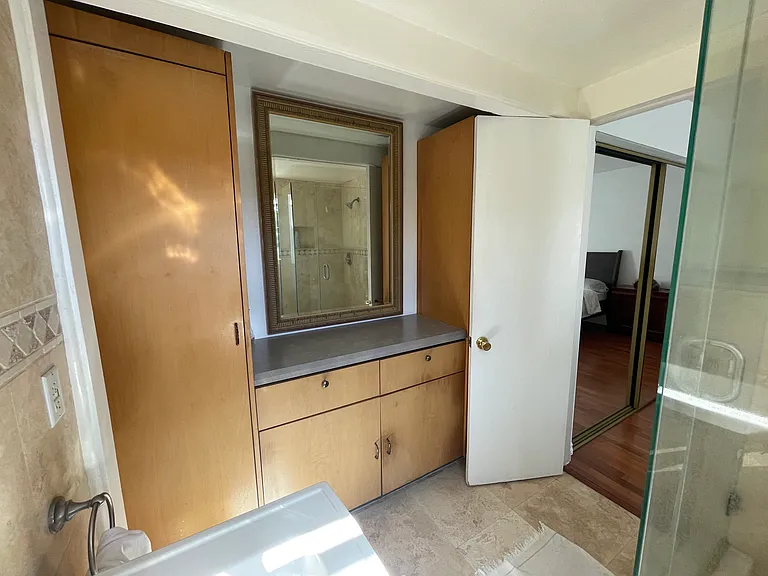 4020 Del Mar Ave — Photo 8