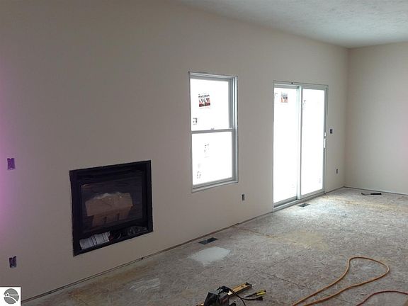 2nd image of 4716 Fairway Dr