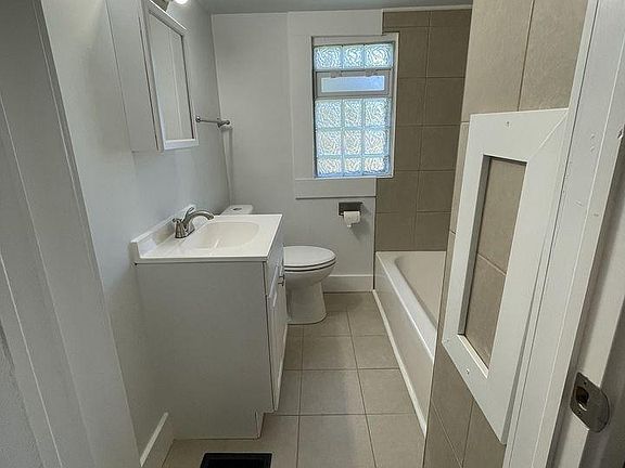 2nd image of 1807 Holman St #1