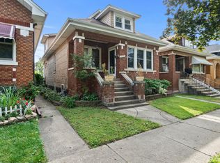 3825 Kenilworth Ave, Berwyn, IL 60402