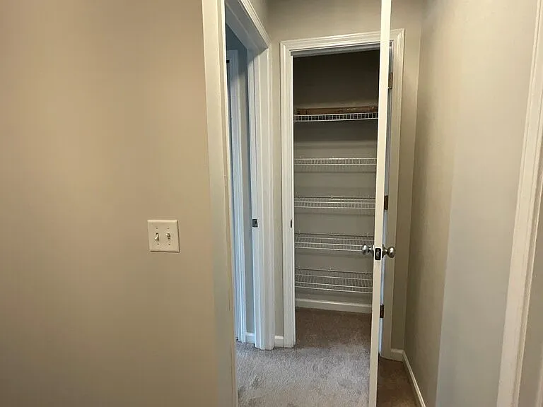 214 Sonata Cir — Photo 32