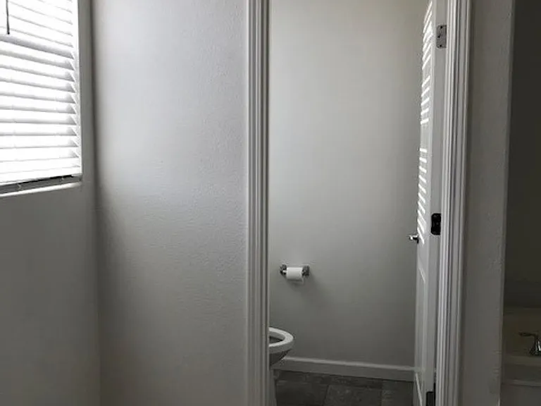 3828 Aircraft Way — Photo 15