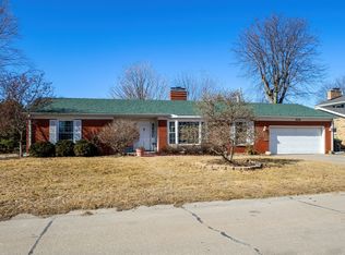 2830 28th St, Rock Island, IL 61201