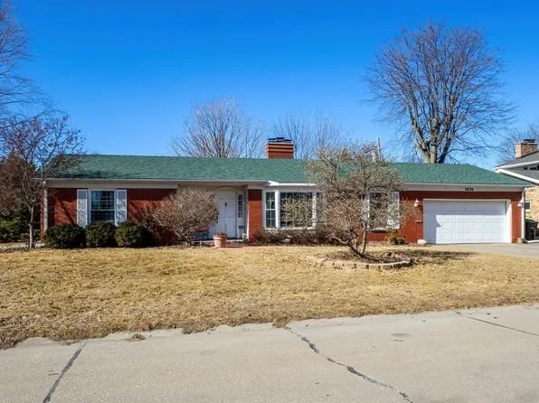 2830 28th St, Rock Island, IL 61201