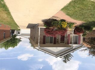 865 E Harwood Ave, Madison Heights, MI 48071