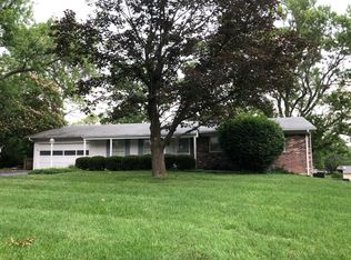1291 Oak Bark Dr, Saint Louis, MO 63146