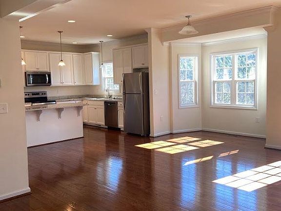 4th image of 4235 Campbell View Ln