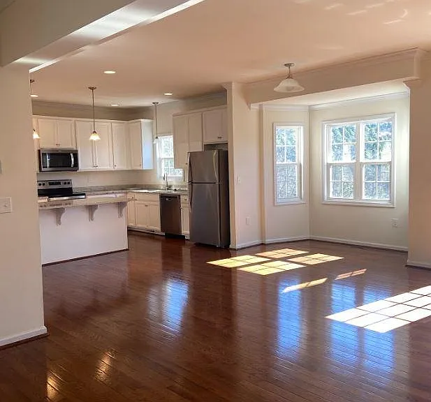 4235 Campbell View Ln — Photo 4