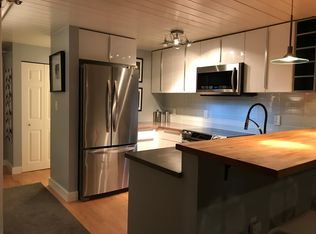 33 Maplewood Ave APT 103, Gloucester, MA 01930