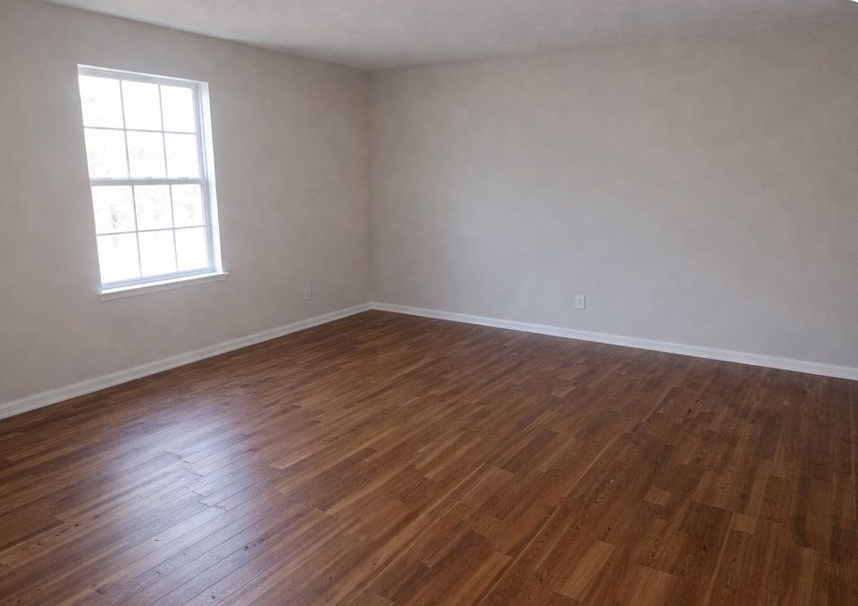 2nd image of 720 17th Ave N