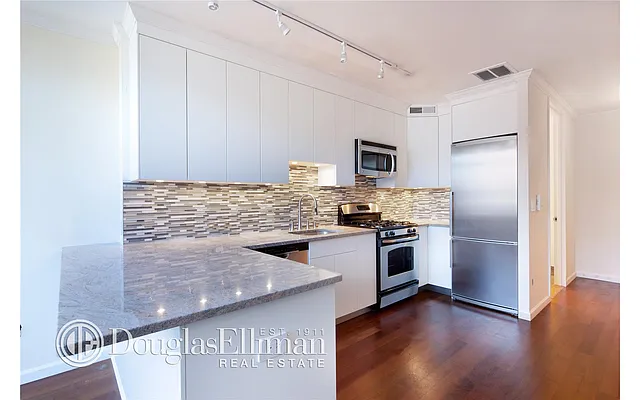 Rented by Douglas Elliman | media 25