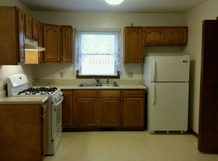 436 W 1st St, Uhrichsville, OH