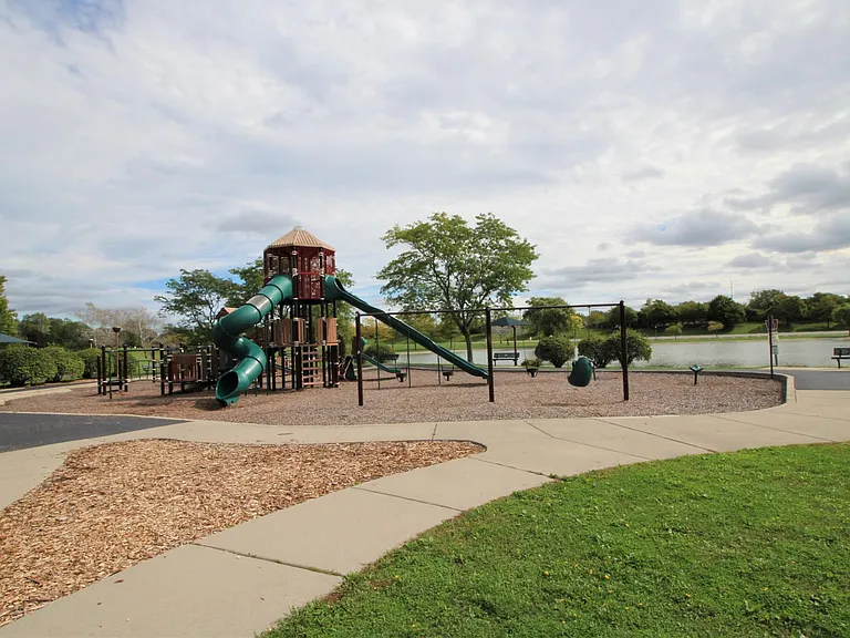 111 S Baybrook Dr #112 — Photo 18