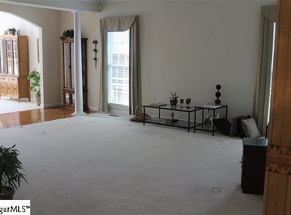 3rd image of 126 Windstone Dr
