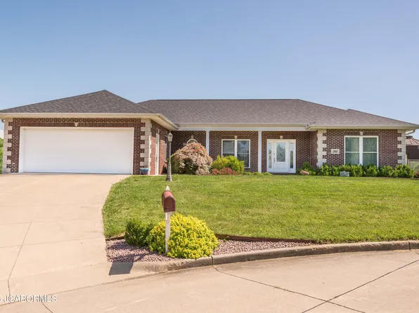 202 Spring Park Ct, Jefferson City, MO 65109