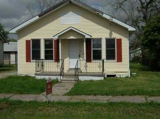 1319 8th St, Port Arthur, TX 77640