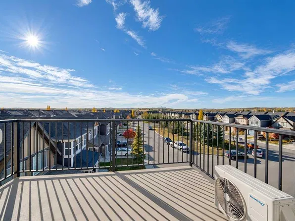 215 S Legacy Blvd SE #2401, Calgary, AB T2X 3Z5