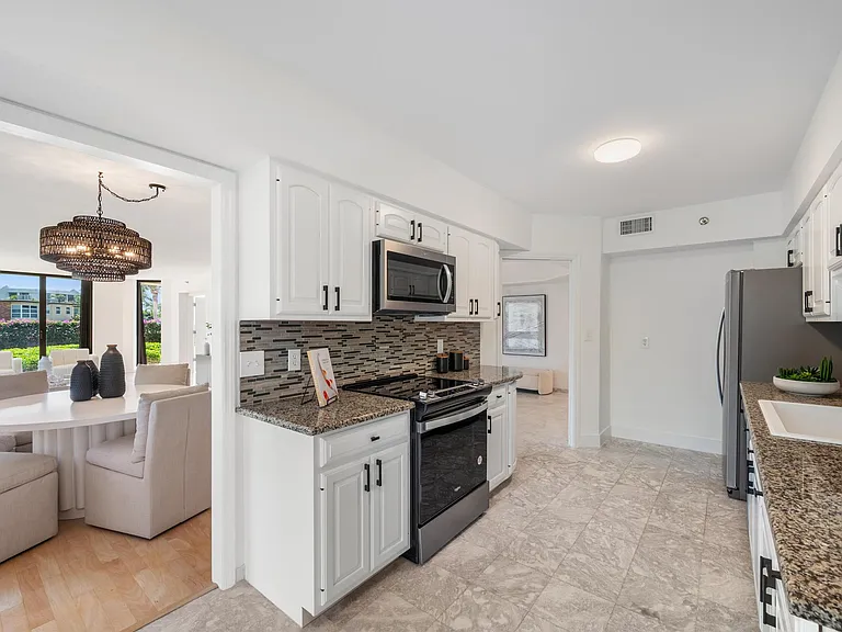 1401 S Ocean Blvd #1010 — Photo 10