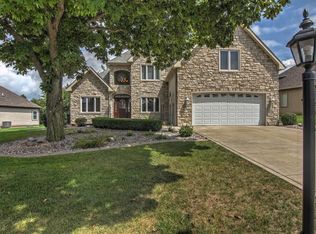 10715 Erie Dr, Crown Point, IN 46307