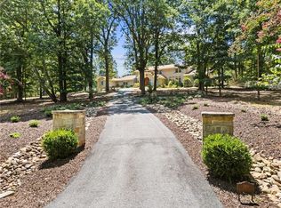 240 Deerfield Rd, Bogart, GA 30622