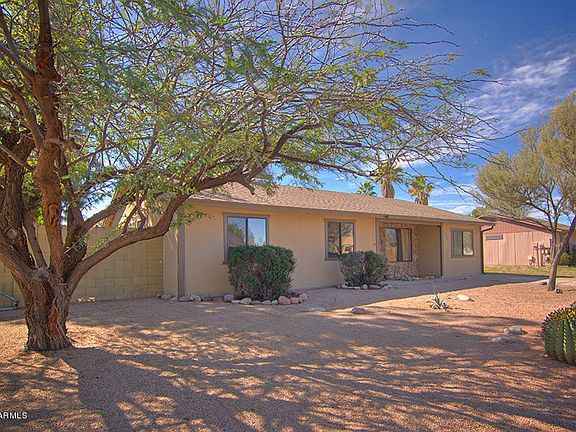 2nd image of 2861 E Juanita Ave