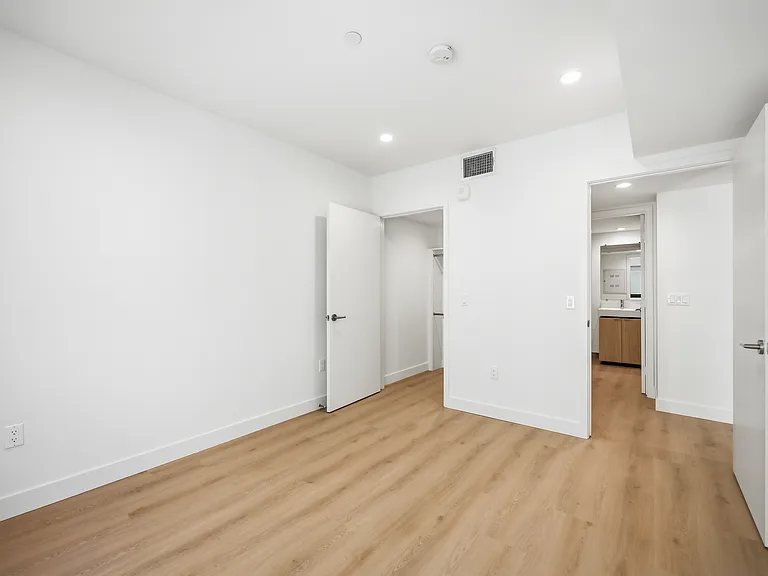 Hi Point Terrace by Wiseman — Photo 144