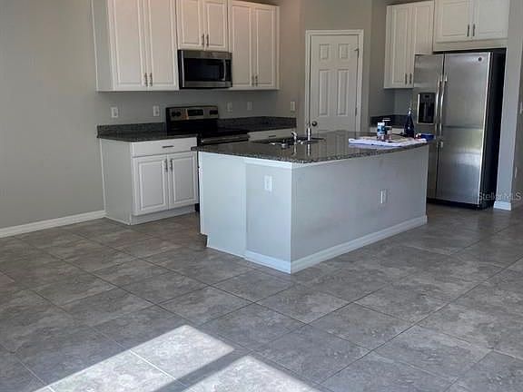 2nd image of 7126 Summer Holly Pl