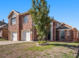 5005 Sailwind Dr, Fort Worth, TX 76135