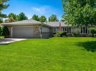 4528 Hampstead Pl, Loves Park, IL 61111
