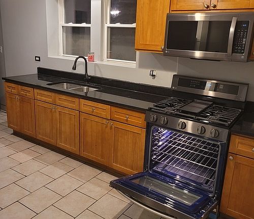 3rd image of 2220 Elmwood Ave #Basement