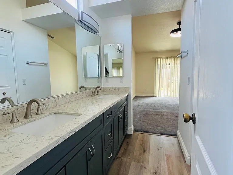 836 Marsh Creek Dr — Photo 30