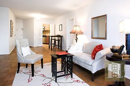 3rd image of 2021 Broadway #26C
