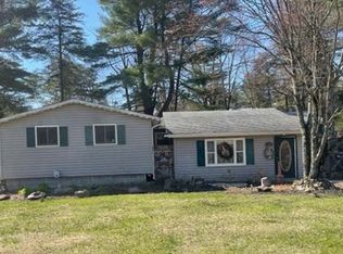 122 Horseshoe Ln, Lehighton, PA 18235