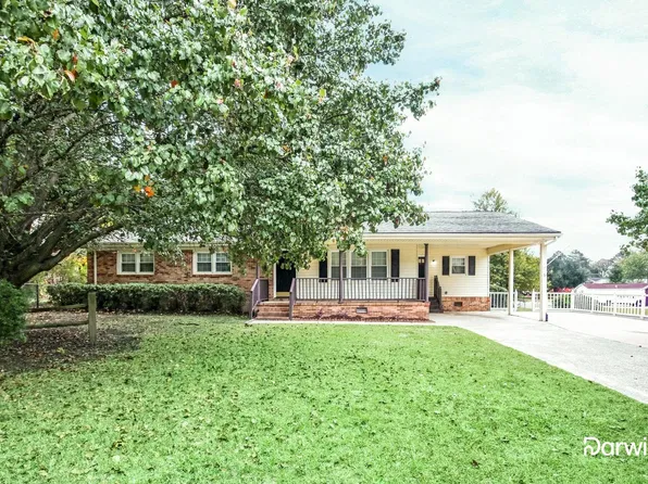 220 Hickory Dr, Clayton, NC 27520