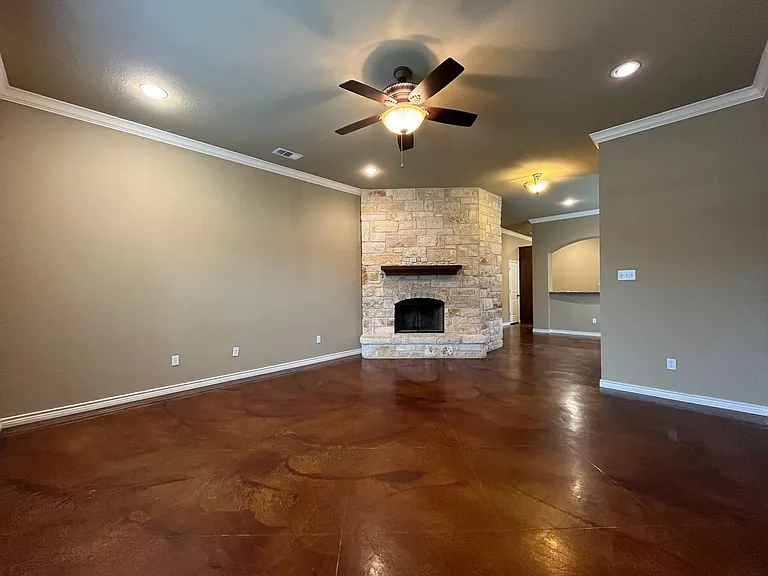 3124 Silver Saddle Dr — Photo 2