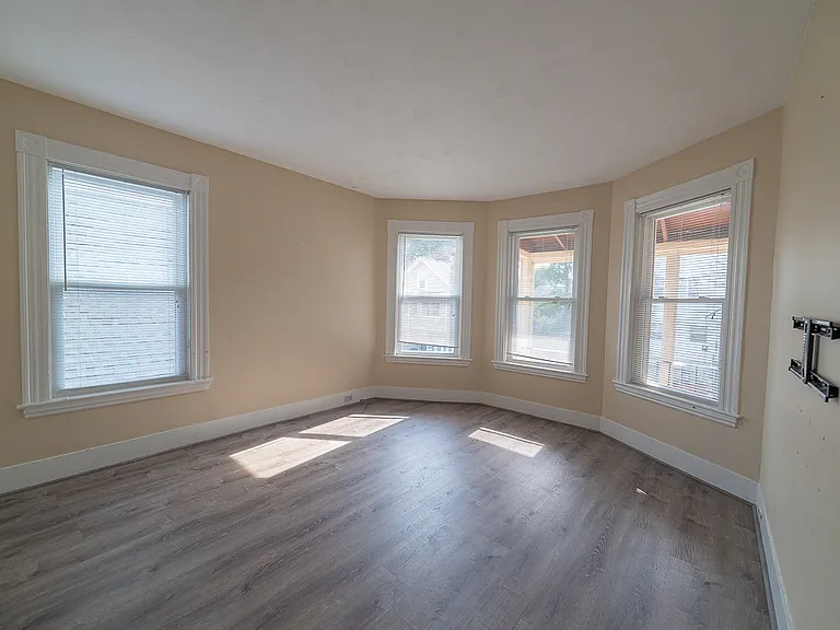 21 Granville Ave #2 — Photo 2