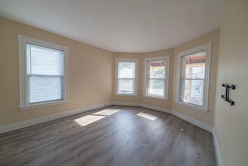 21 Granville Ave #2 Photo 1