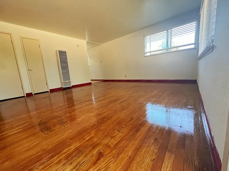24376 Margaret Dr #24376 — Photo 4