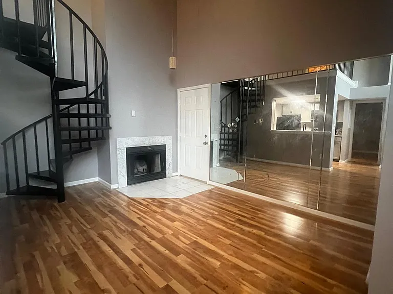 10421 Beacon Ridge Dr #303 — Photo 25