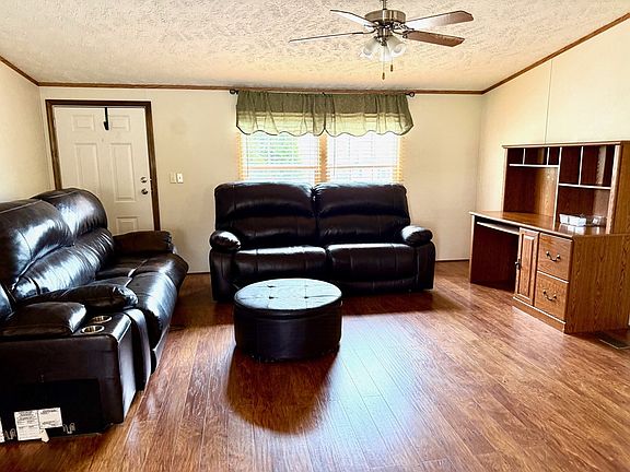 2nd image of 35149 Friendly Rd