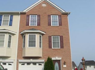 33 Fuzzy Tail Dr, Ranson, WV 25438