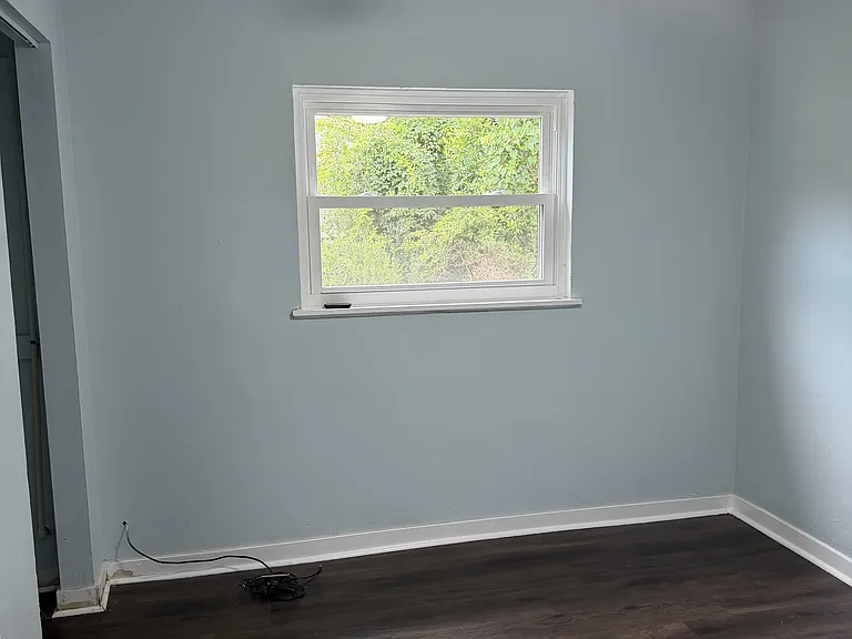 3180 Notre Dame St — Photo 18