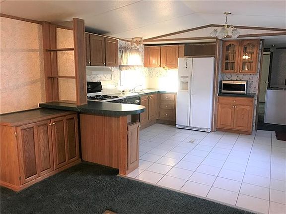 4th image of 128 Knobvue Dr
