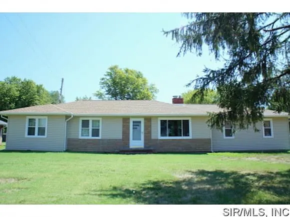 1607 W Main St photo 1
