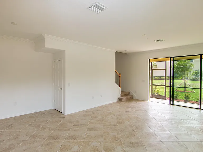 20457 Lagente Cir — Photo 2