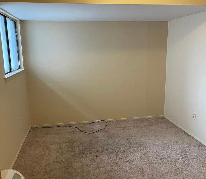 1st image of 178 Monahan Ave