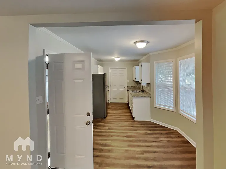 5406 S New Hope Rd — Photo 9